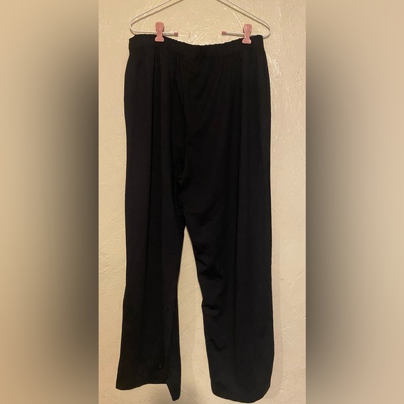 L.L.Bean pants - Picture 2 of 3